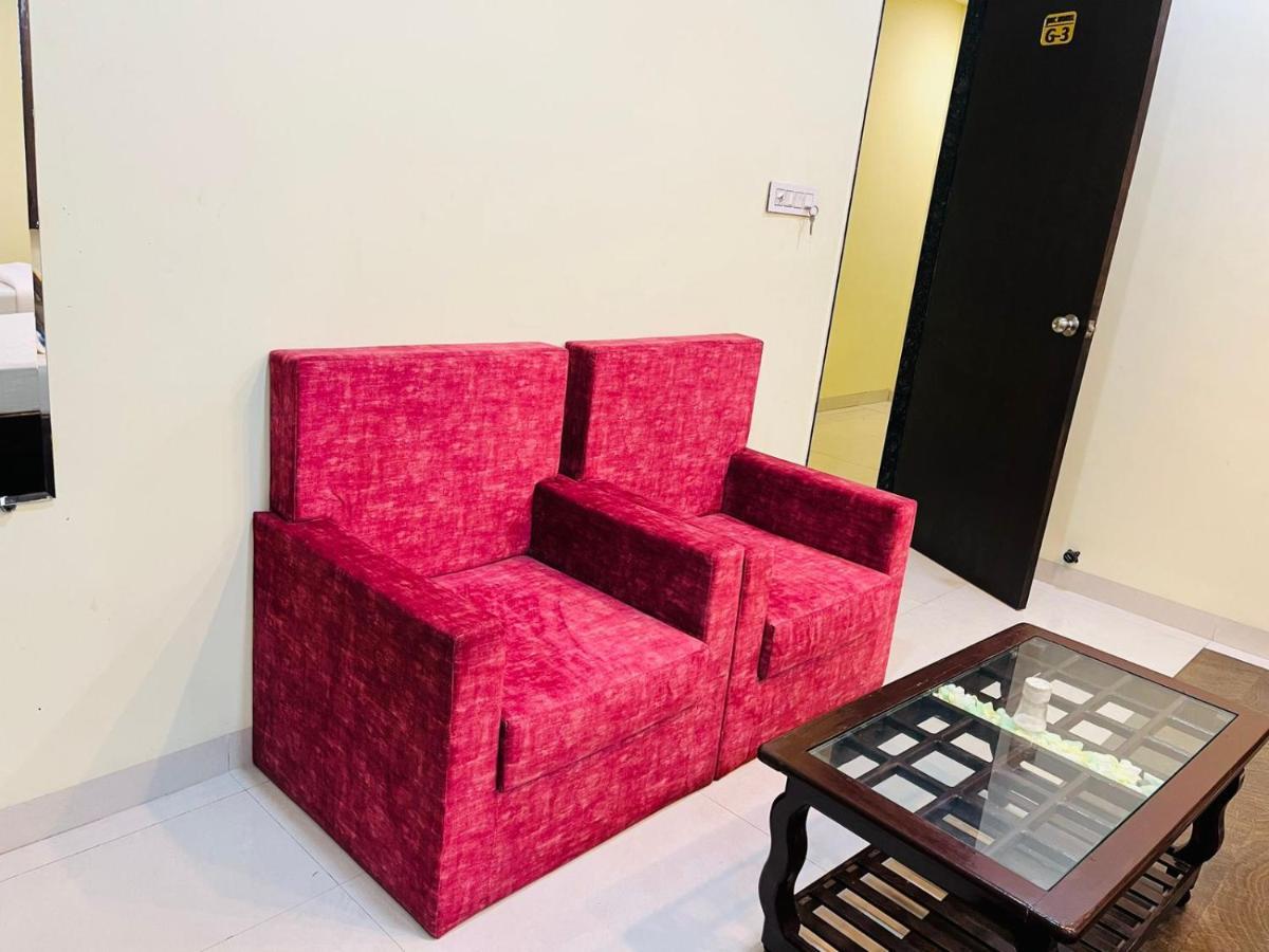 Jmc Hotel Lavish Akolia 외부 사진